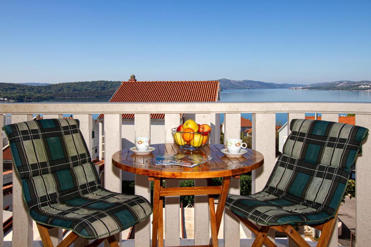 Villa Bianca Trogir Exterior photo