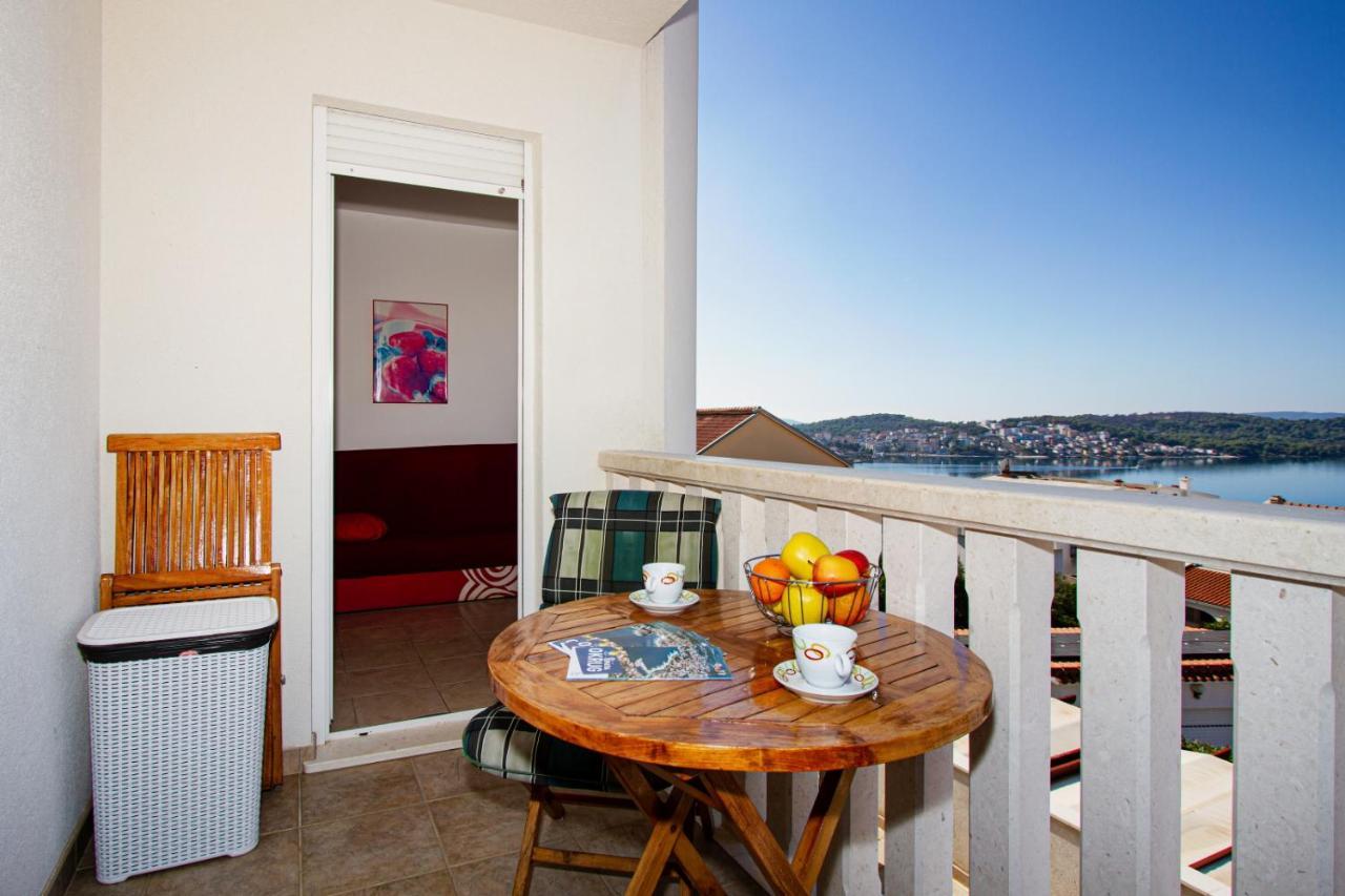 Villa Bianca Trogir Exterior photo