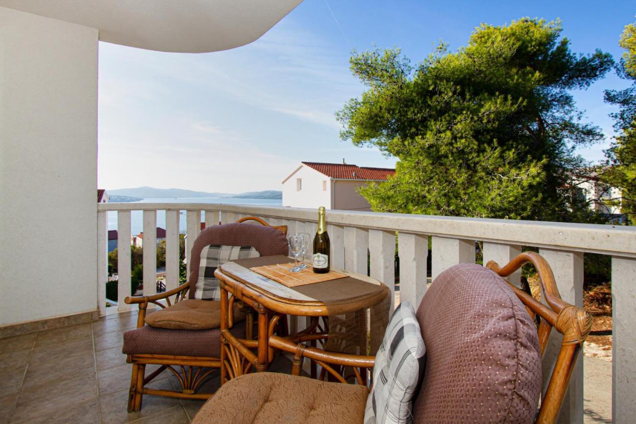 Villa Bianca Trogir Exterior photo